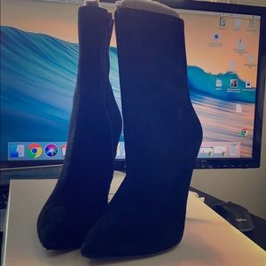 Steve Madden Women’s Wagner Ankle Bootie